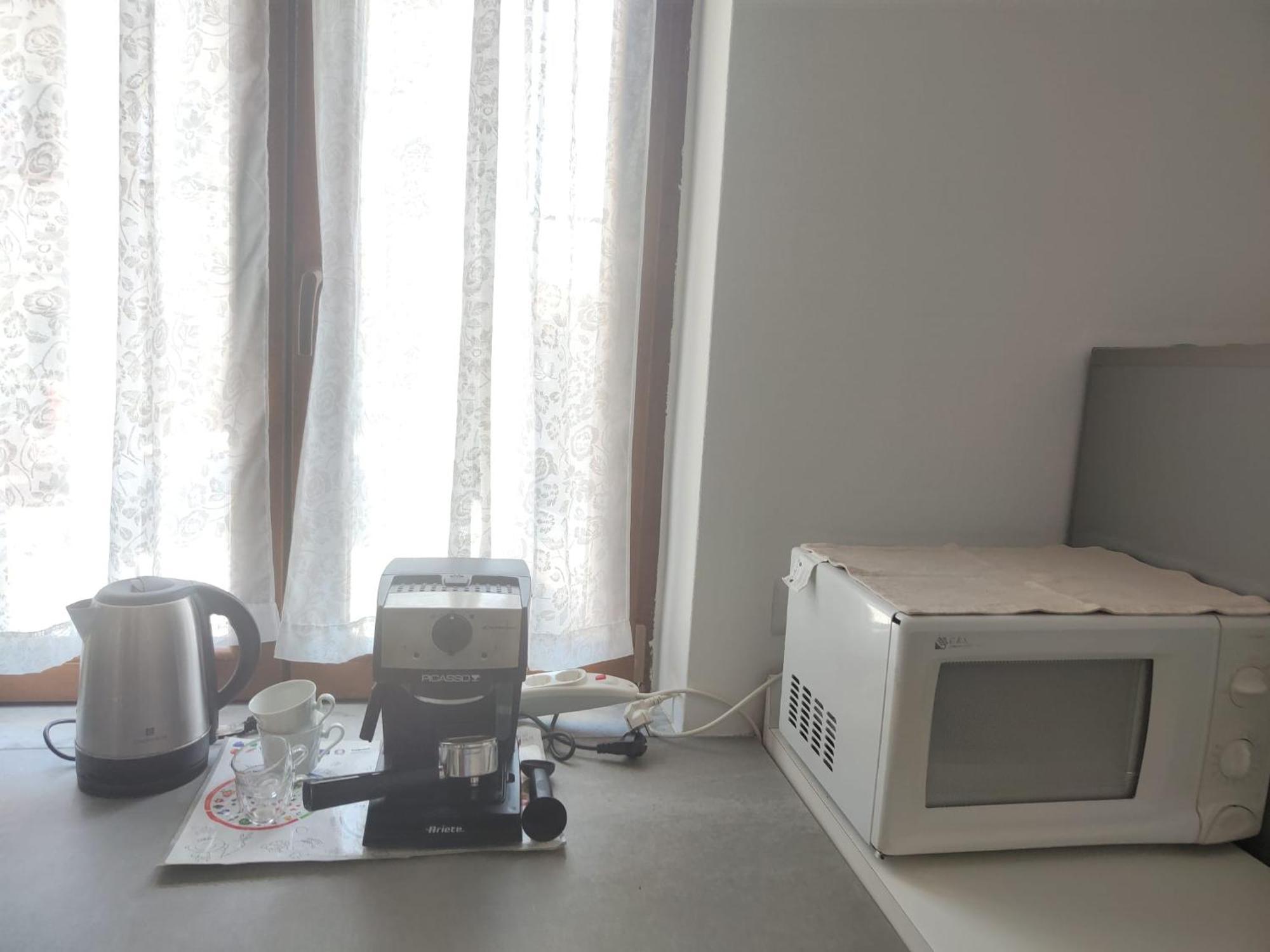 Lovely Appartment Near Como Casnate Con Bernate Bagian luar foto
