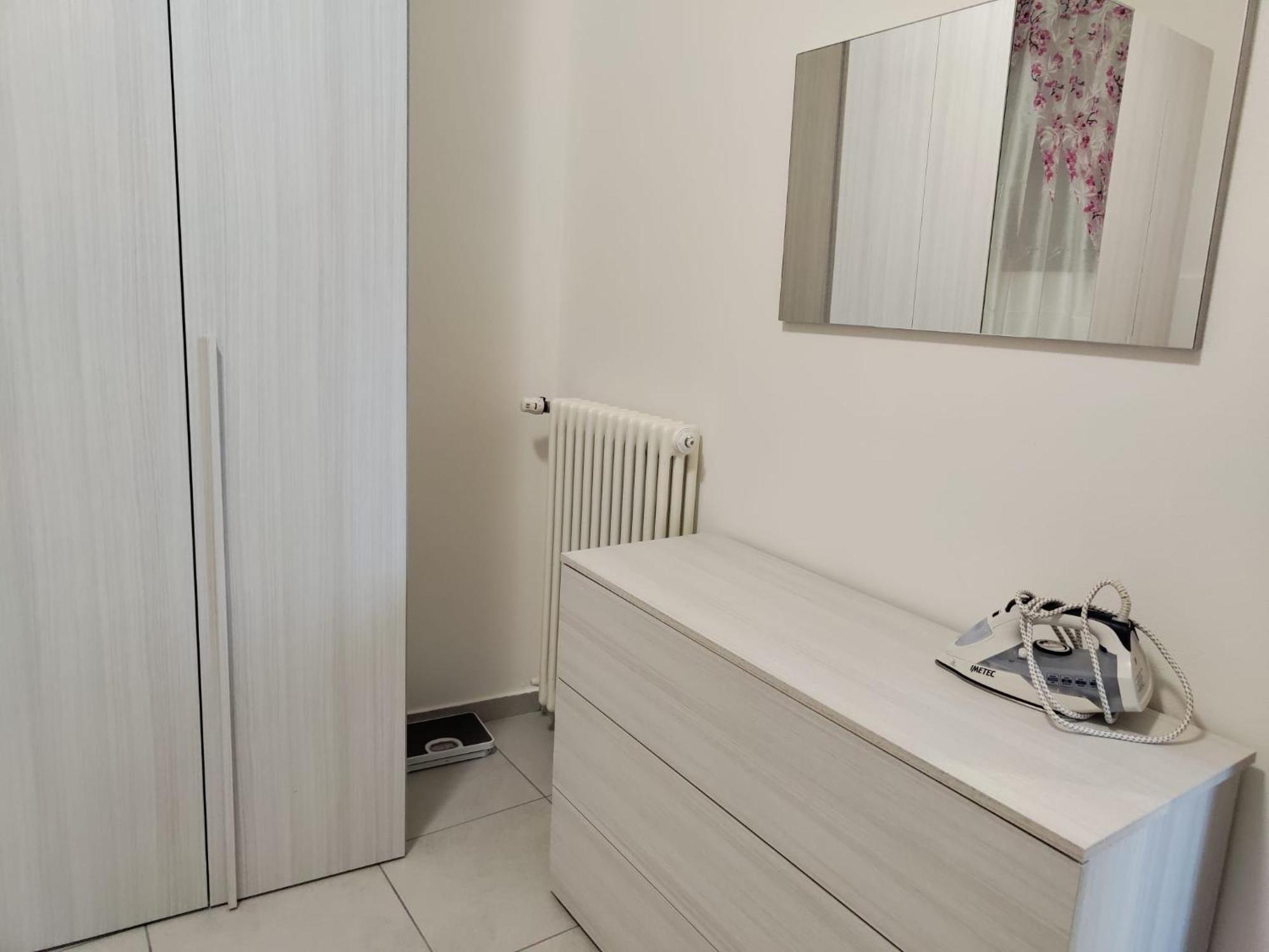 Lovely Appartment Near Como Casnate Con Bernate Bagian luar foto